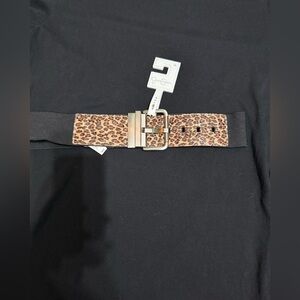 Jessica Simpson Wide leopard print belt w elasticized band with Buckle closure